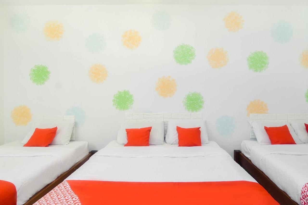 Oyo 44034 Furama Lodging House Kuching Exterior photo