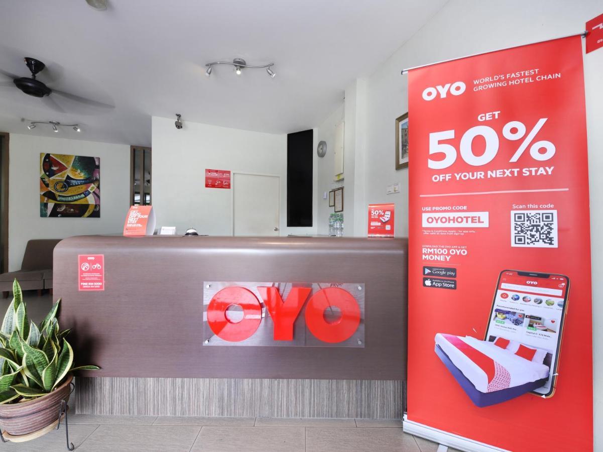 Oyo 44034 Furama Lodging House Kuching Exterior photo