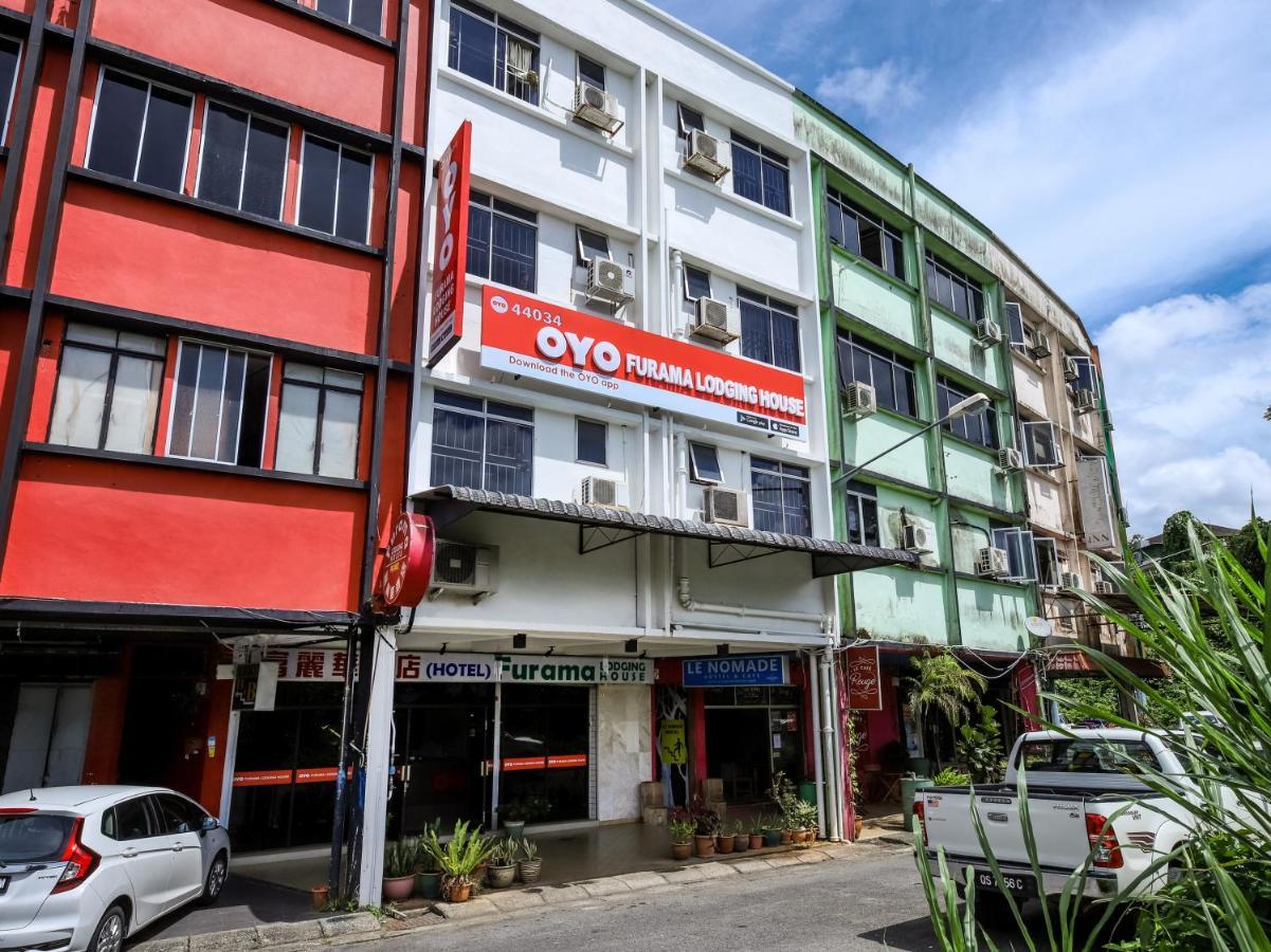 Oyo 44034 Furama Lodging House Kuching Exterior photo